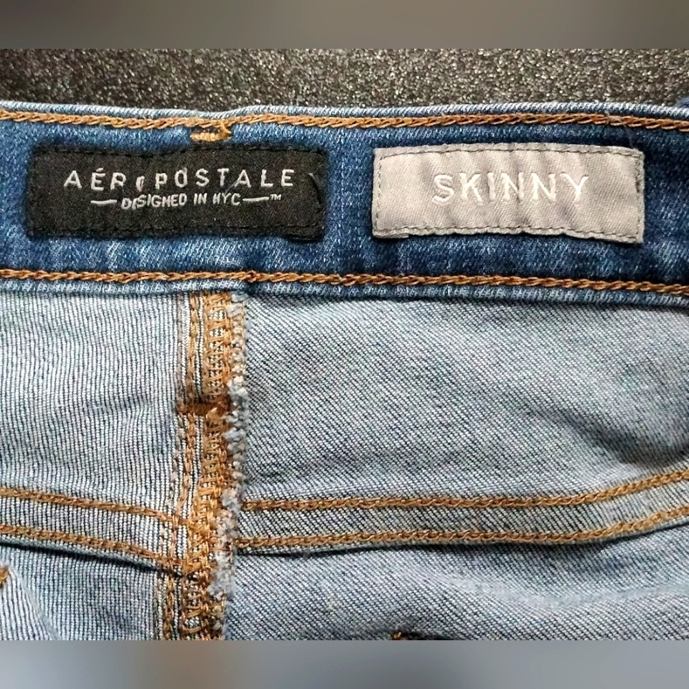 Aeropostale Distressed Denim Skinny Jeans 4/Short - Picture 3 of 5